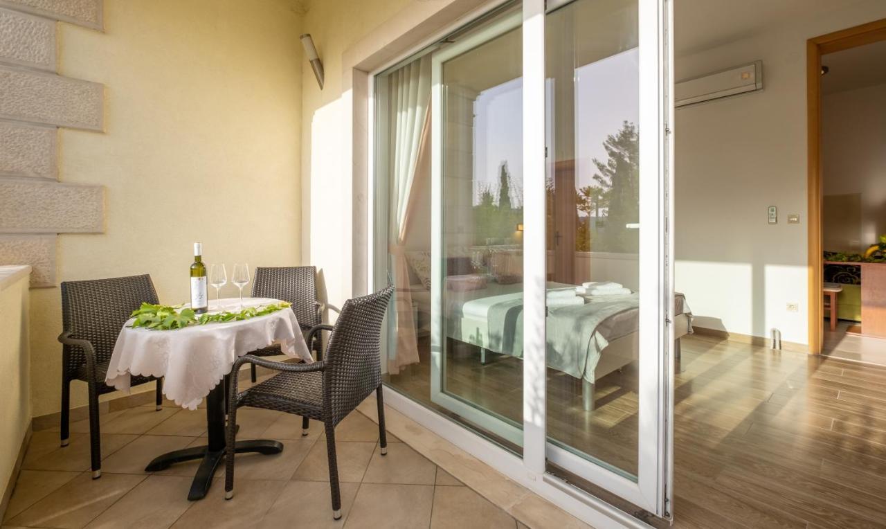 Studio Apartment Brigita Mlini Exterior photo